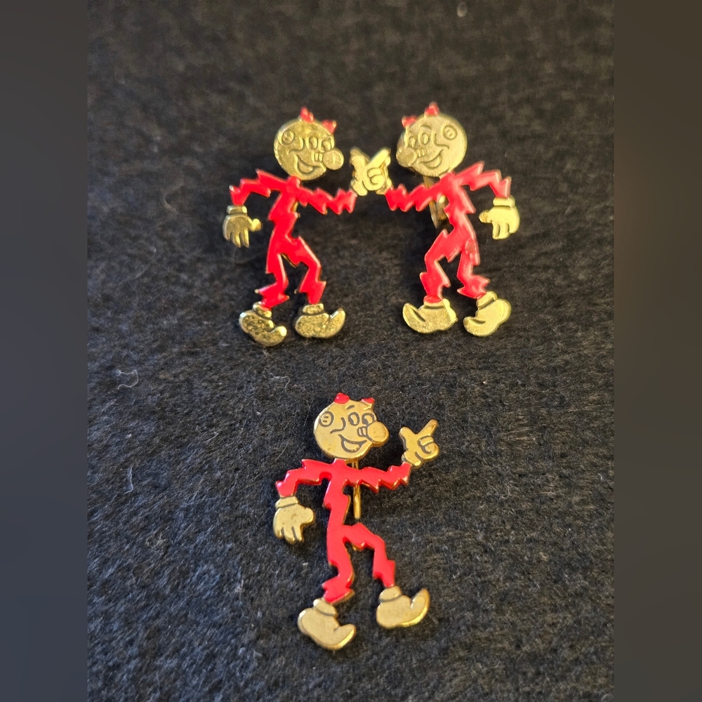 Reddy Kilowatt Earring N Brouch Set Vintage